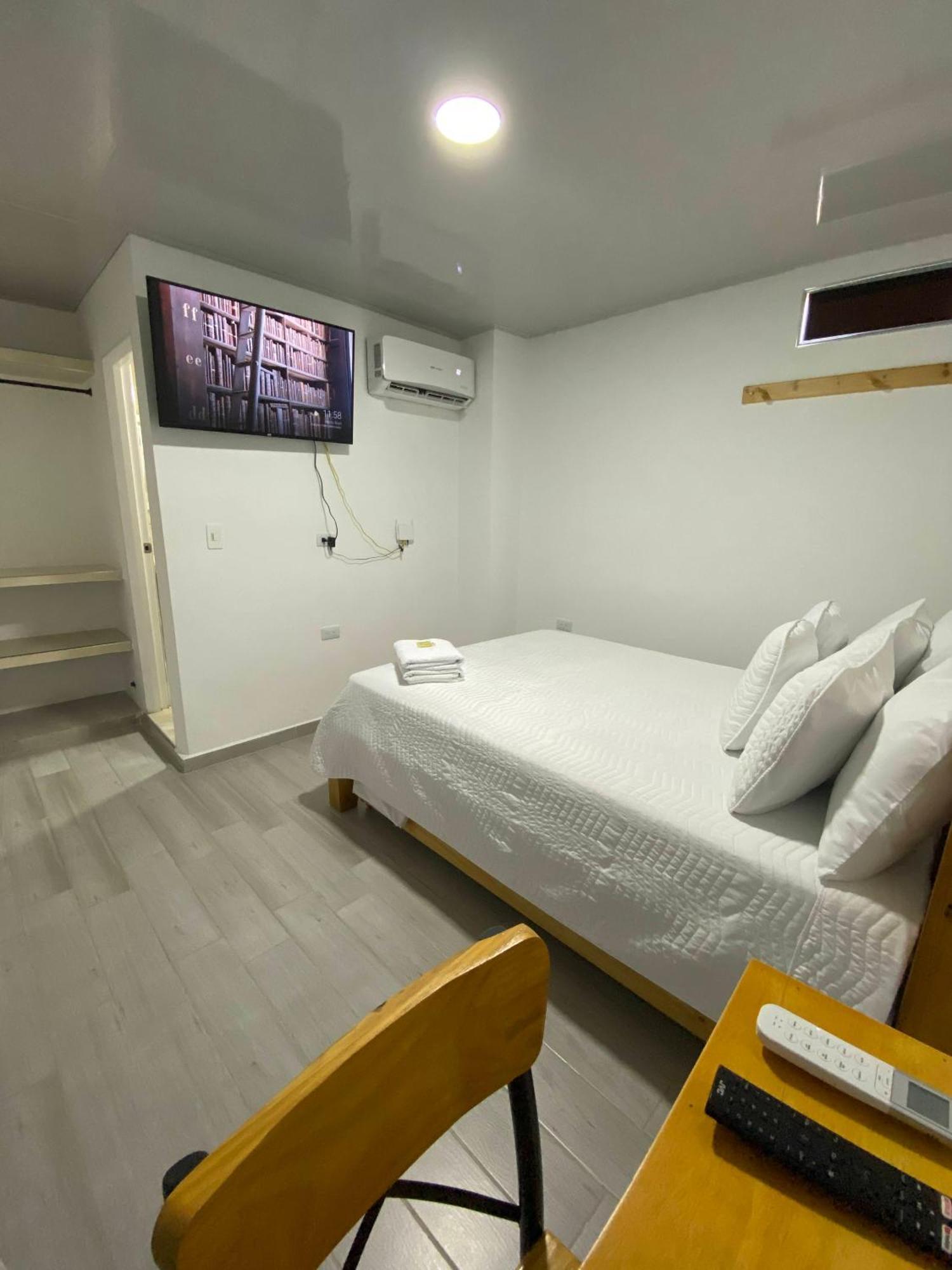 Hotel Alameda Plaza Cali Kültér fotó